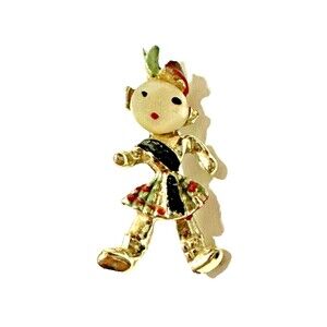 Vintage 1950 Scottish Man in Kilt Brooch Silver Tone Highlander Novelty Pin 1.25